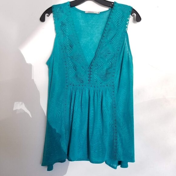 Language Embroidered Cutout Eyelet Sleeveless Top - Picture 11 of 11